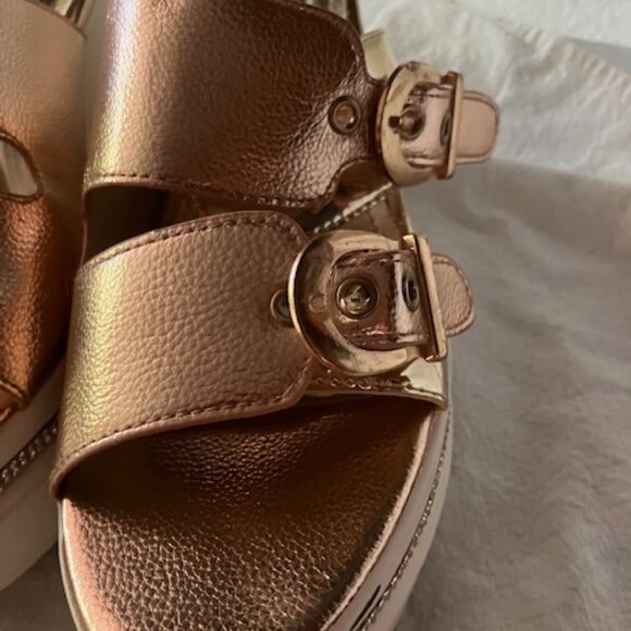 Nancy Li Sandals - Picture 4 of 10